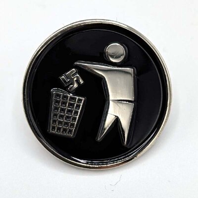 Nazis in Papierkorb - schwarz - Pin