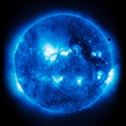 NICHTS - TIEFSCHWARZ (TRANSPARENT BLUE 140G VINYL) - LP