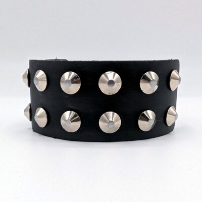 Armband mit silbernen Spitznieten - 2-Reihig - WB002 - Echtleder schwarz