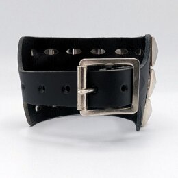 Armband mit silbernen Pyramidennieten - 3-Reihig - WB010...