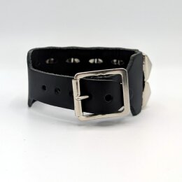 Armband mit silbernen Pyramidennieten - 2-Reihig - WB009...