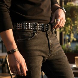 Nietengürtel - Gürtel mit kleinen schwarzen Pyramidennieten - 3-Reihig - TG668- veganes Leder - black